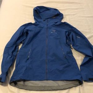 Arcteryx Women’s Zeta Ar Jacket Small Blue Near New
